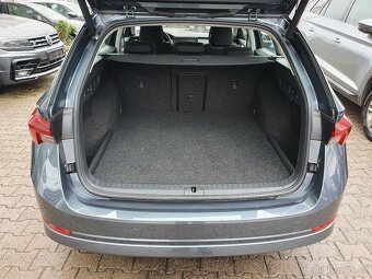 Škoda Octavia 4 iV Combi Style 1.4TSI 150kW 56tkm Virtual Qi - 11