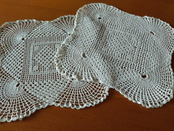 dečka ,pohovka, háčkovaný ubrus, dečky,přehoz na pohovku - 11