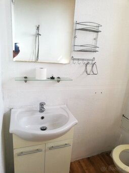 Lužná u Rakovníka - družstevní byt 3+1 - 11