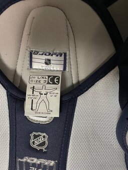 Nová juniorská hokejová ramena značky Reebok, SherWood, DR - 11