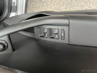 Octavia3 SCOUT,2,0 TDI,151 tis km,rok 2015. - 11