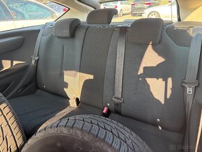 Citroën C4 1.4i 16V - 11