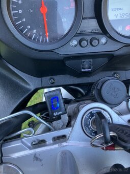 Suzuki GSF bandit 650 S - 11