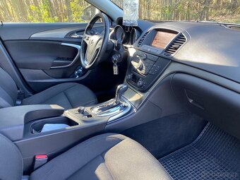 Opel Insignia Combi 2.0 CDTi, 118kW, automat, tažné zařízení - 11