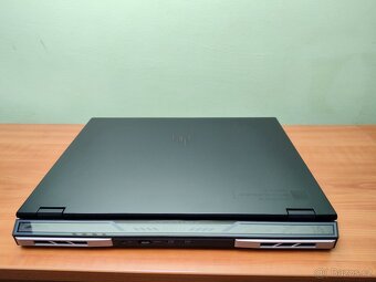 Obří 18 Predator Neo,i9-14th,140w-RTX,32gb,QHD-Top - 11