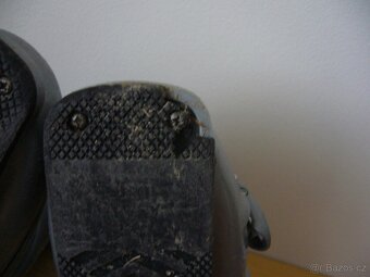 Lyže, vázání, přeskáče a hůlky - 11