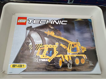 LEGO Technic 8460 Pneumatic Crane Truck +návod+box - 11