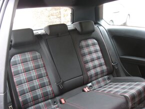 Volkswagen Golf VII 2.0i TSI 220PS GTI M/T - 11