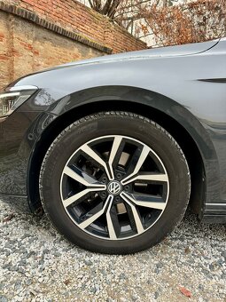Volkswagen Passat 2.0 TDI 110 kW DSG, top výbava a stav - 11