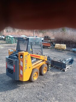 Smykovy nakladac bobcat gehl 1625 - 11