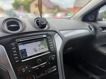 Ford Mondeo 2.0tdci 103kw combi (2012) 2.majitel - 11