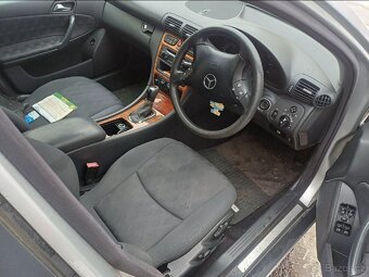 Mercedes w203 - plno náhradních dílů - 11