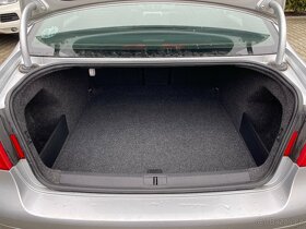 VOLKSWAGEN PASSAT 2,0 FSI COMFRTLINE / 2005 - 11