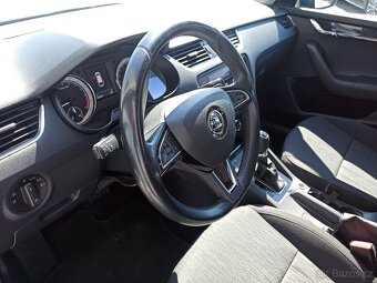 ŠKODA OCTAVIA 1.6TDI 85kW DSG STYLE - 11