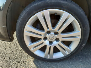 Opel Vectra C Combi 1,9CDTi 88kW rok 2006 - jen dily - 11