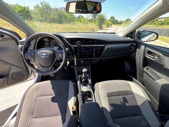 Toyota Auris 1.6 Valvematic 2018 - 11