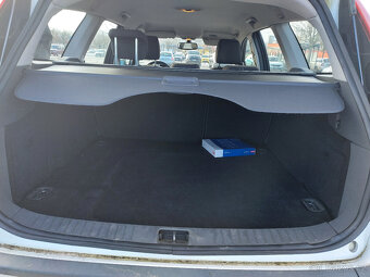 Ford Focus 1.6 TDCI na náhradní díly - 11