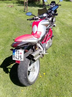 MV Agusta Brutale 910 a Honda CB 1000 super four big one - 11