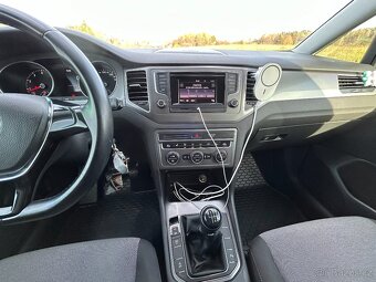 Prodám VW Golf Sportsvan 1.2 tsi 81 kW - 11