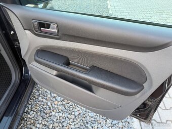 Prodám Ford Focus 1.6 85kW benzín r.v. 2008 - 11