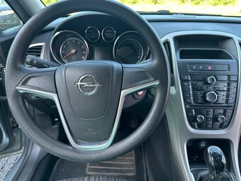 Opel Astra 2012 - 11