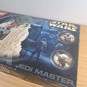 LEGO Star Wars 7194 Yoda - 11