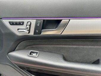 Mercedes-Benz E350 Coupe - 11