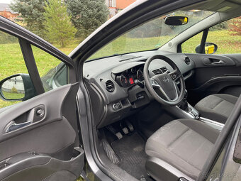 Opel Meriva B, 1.4 T, 88kw, benzin, tažné, serviska - 11