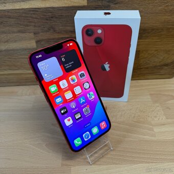 iPhone 13 128GB, červený (12 měsíců záruka) - 11