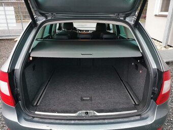 Škoda Superb 2.0 TDI kombi DSG bez koroze - 11