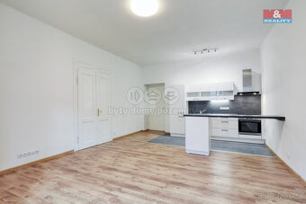 Pronájem bytu 3+kk, 78 m², Plzeň, ul. Dobrovského - 11