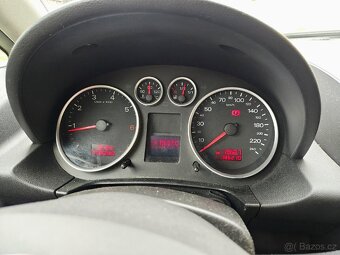 Audi A2 1.4i - 2002 - 11