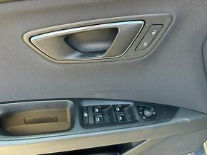 Seat Leon 1.6 TDI SPORT TOP STAV - 11