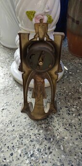Starožitné funkčn Secesní hodiny 29 cm výška. - 11