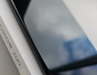 Honor 200 - 11