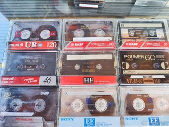 54ks MC kazety originální i historické mix - 11