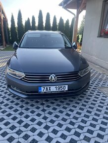 Volkswagen Passat - 11