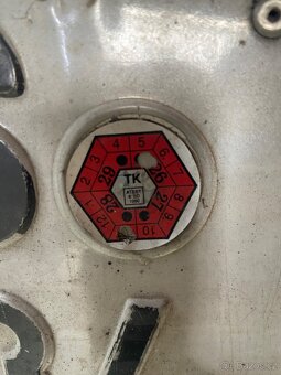 Yamaha XT125R - 11