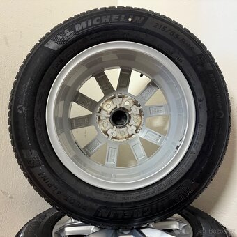 VW T7 MULTIVAN 5x120 R16 ET60+ZIMNÍ 215/65R16 7,5mm - 11