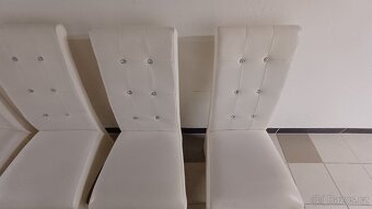 skleněný stul ze židlemi - 11