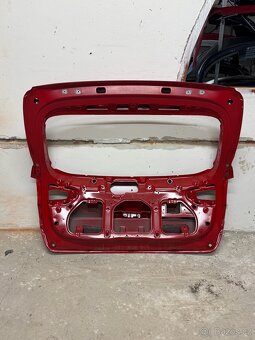 Hyundai i30 2017-, zadní 5. (páté) dveře - 11