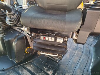 JCB 4CX PRO AEC - 11