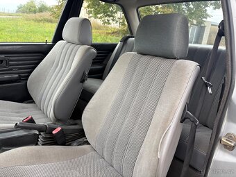 Prodám Bmw E30 316i 73kw coupe - 11