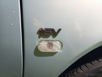 Renault Twingo 1,2.16V - 11