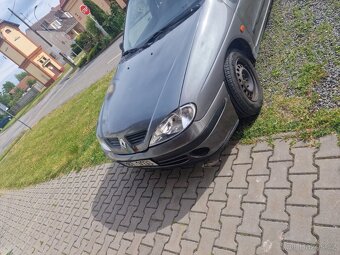 Renaul megane 1.4 16v 20001 najeto 245 tisíc kilometru - 11