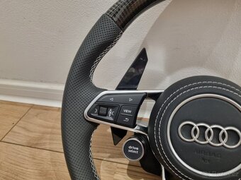 AUDI R8 VOLANT SPORTOVY - START/STOP - DRIVE SELECT - 11