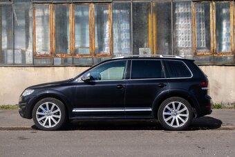 Volkswagen Touareg R50 5,0TDI V10 /AJ NA SPLATKY/ - 11