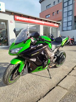 Kawasaki Z 1000 SX, 1. MAJITELKA V ČR - 11