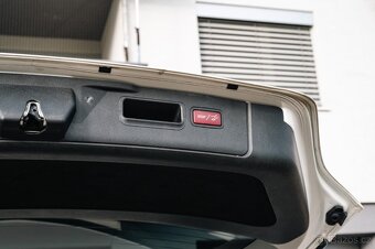 Mercedes-Benz R 300 CDI - 11