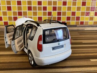 Modely Abrex 1:18 - 11